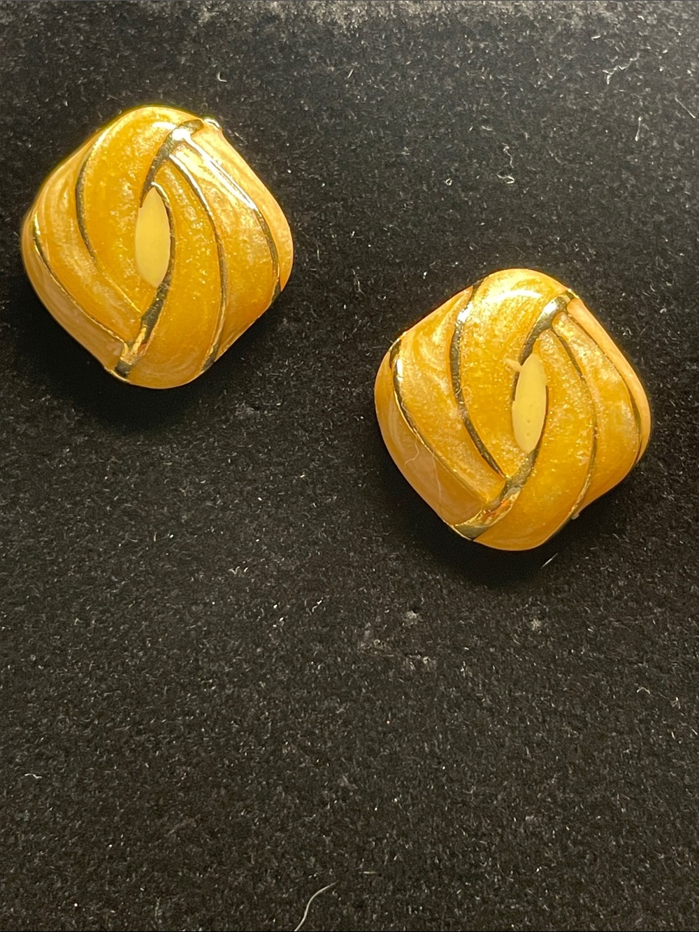 Yellow Twisted Knot Women's Stud Earrings - Classic Fashion Accessory